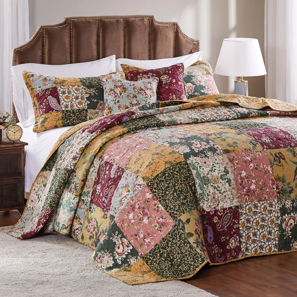 Antique Chic Reversible Cotton Patchwork Bedspread Set, 3-Piece King R59425
