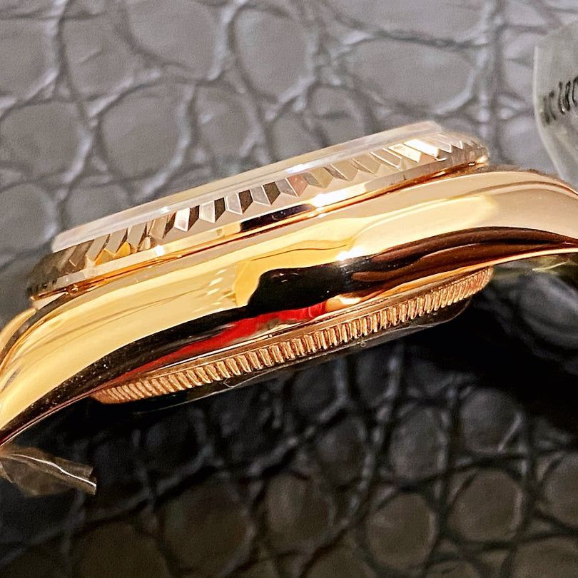 36mm Diamond Scale Watch E929