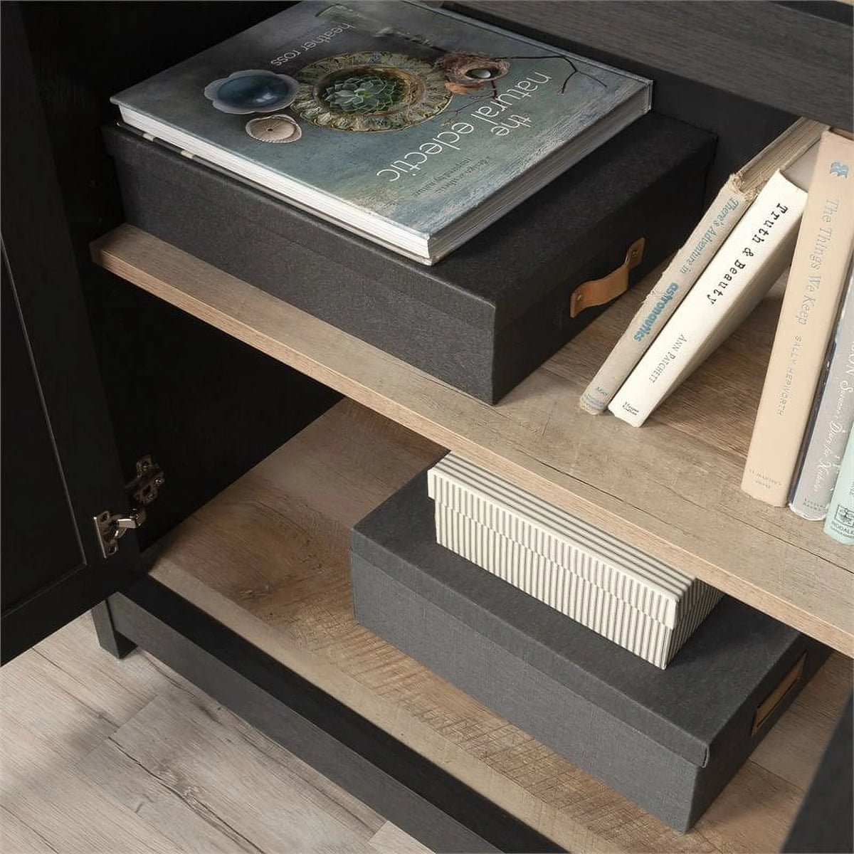 3-Shelf Bookcase with Doors Q31857