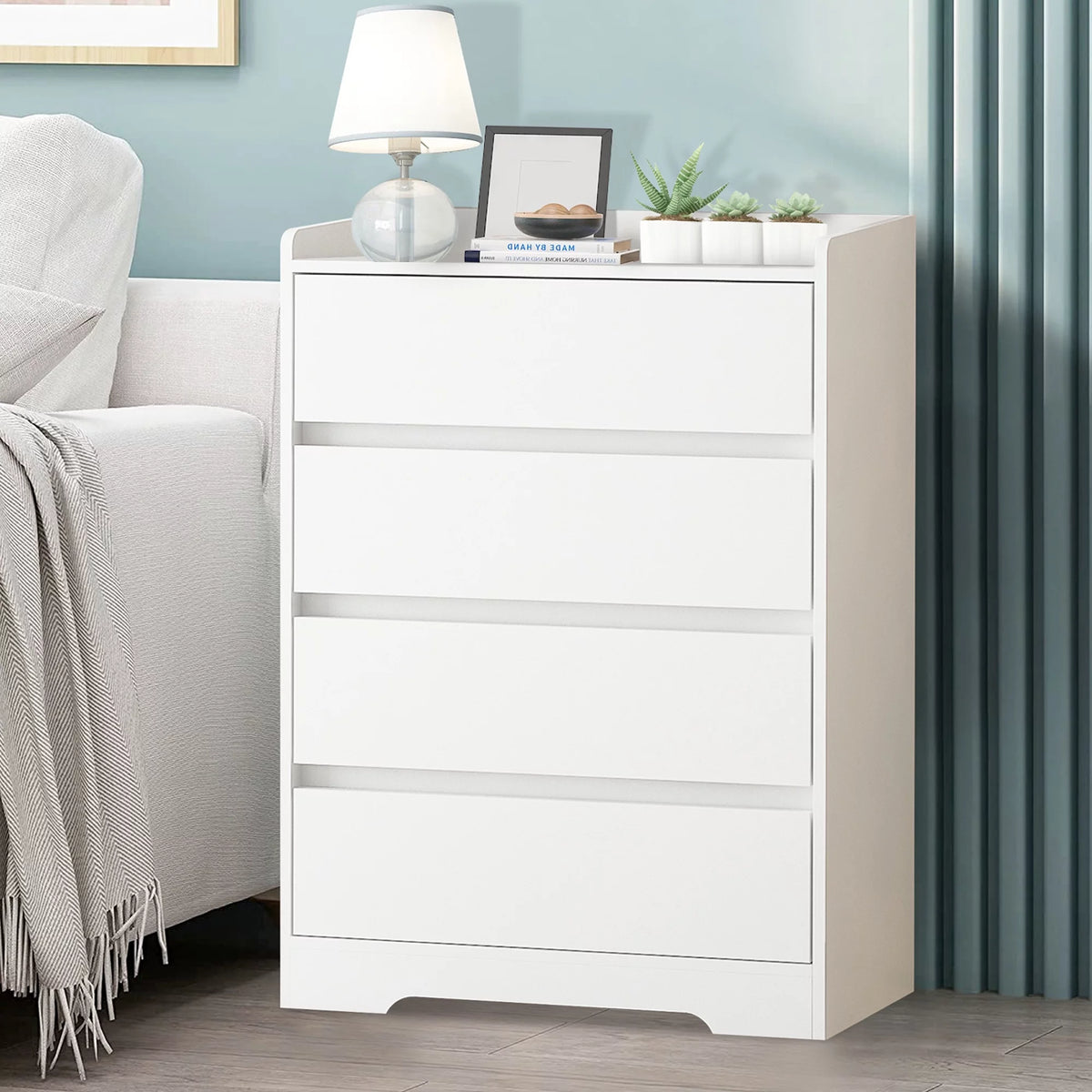 White 4 Drawer Wood Dresser G85140