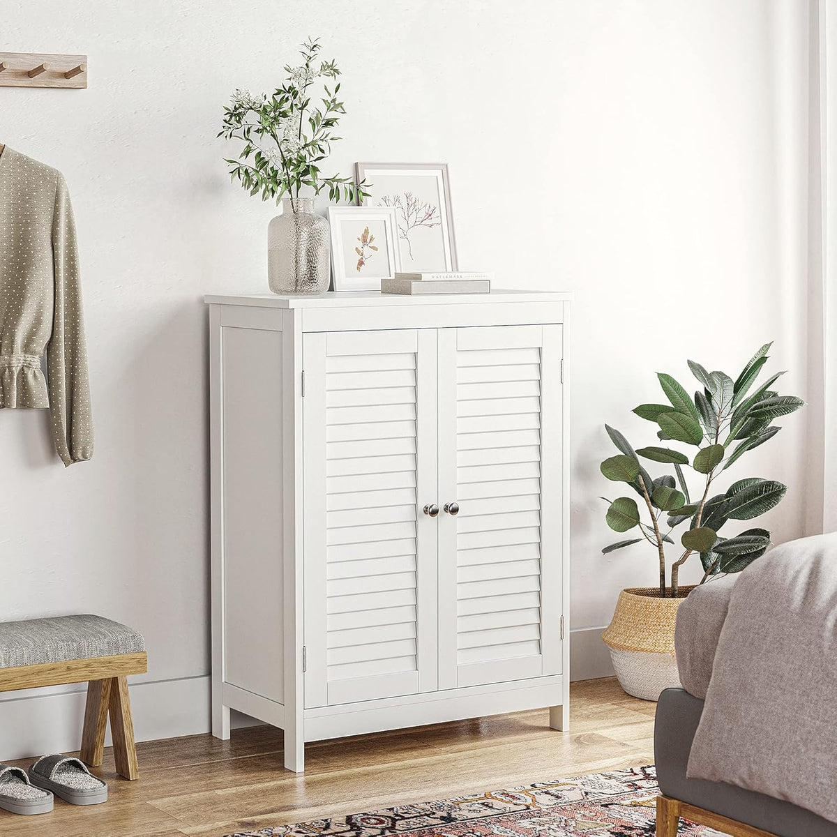 White Bathroom Storage Cabinet with Double Shutter Doors and Adjustable Shelf L591