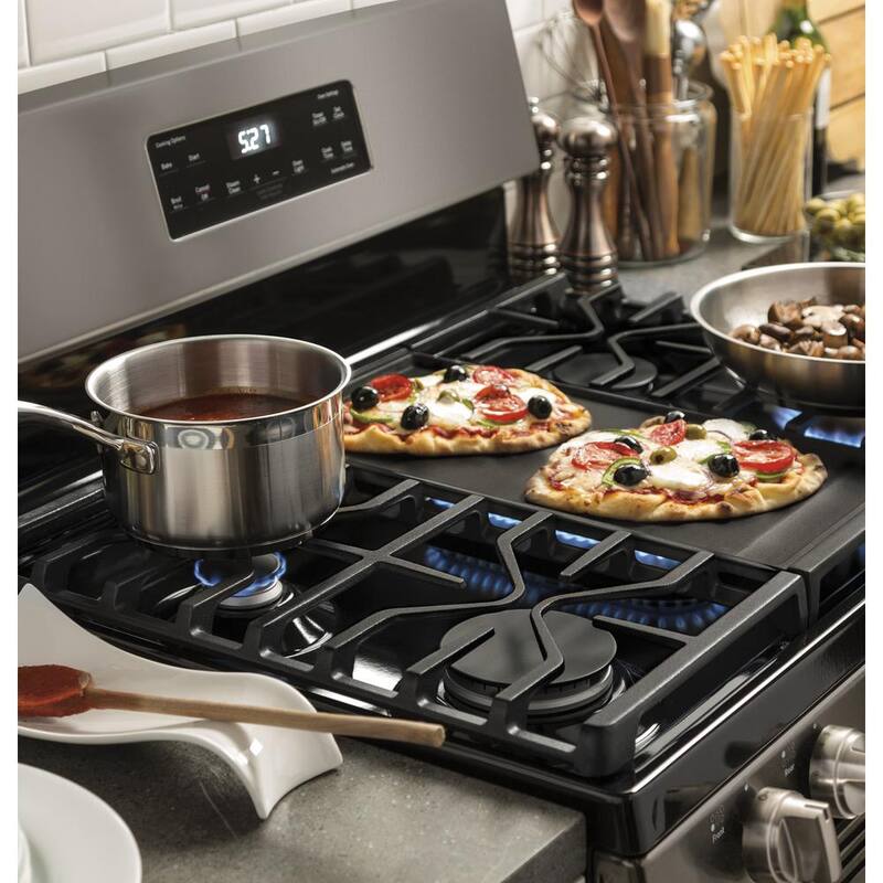 Freestanding Gas Range with Griddle V9528