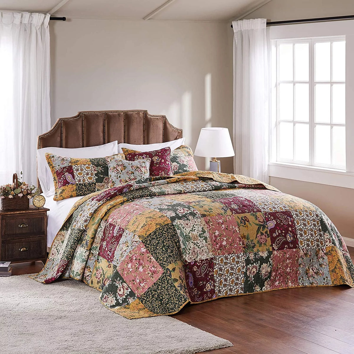 Antique Chic Reversible Cotton Patchwork Bedspread Set, 3-Piece King R59425