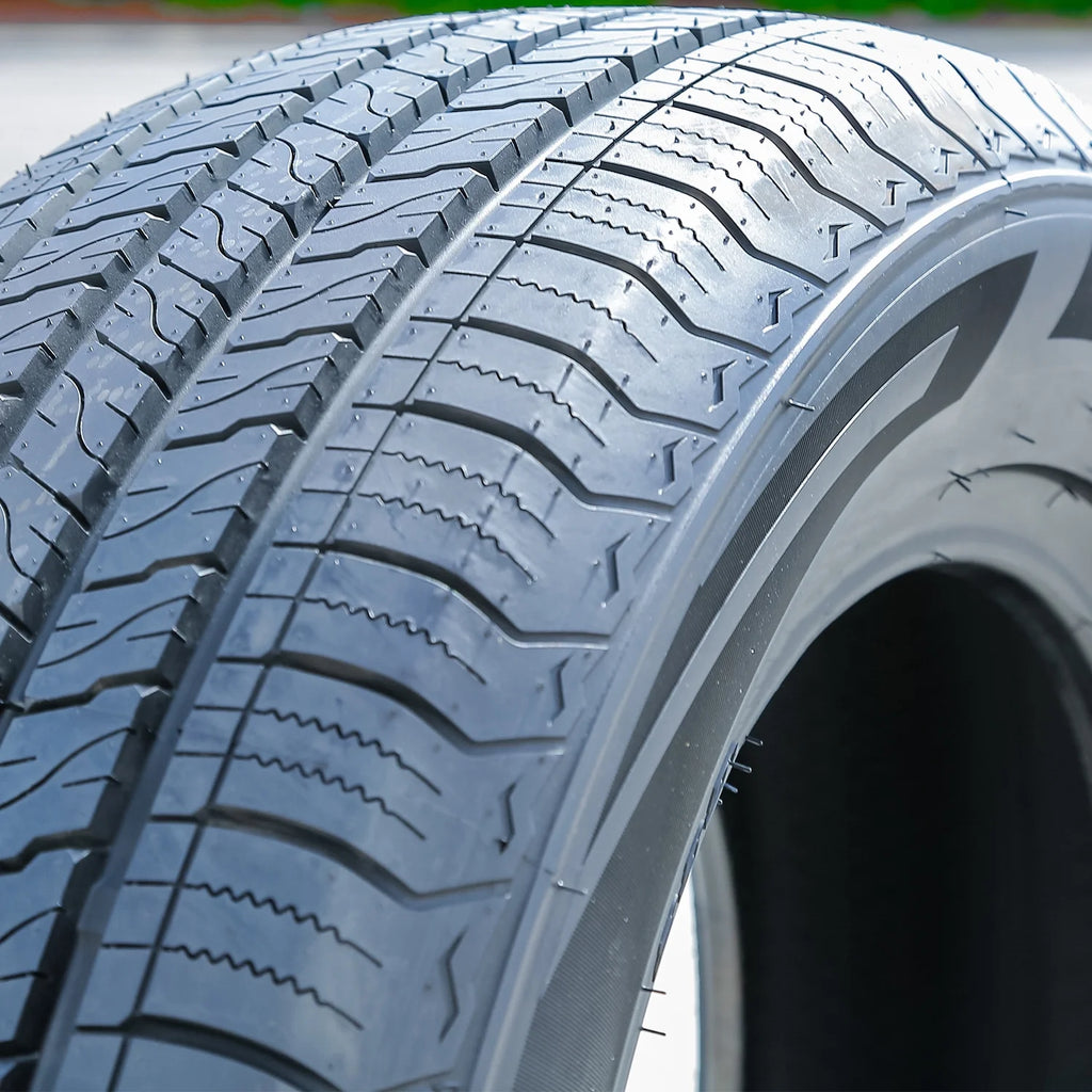 225/60R17 99T All Season Tire O996282