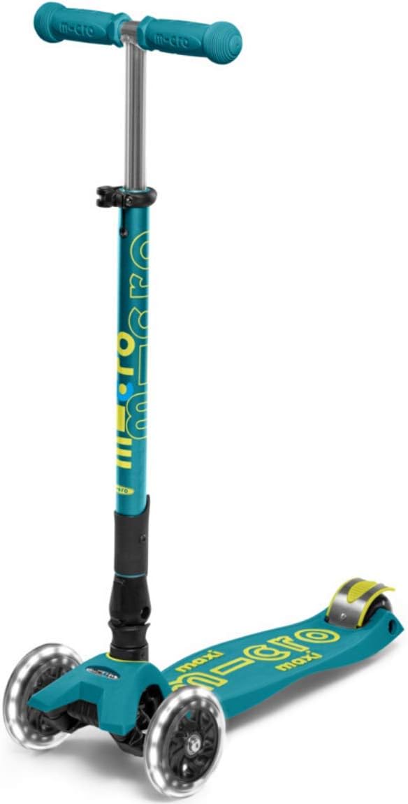 Foldable Three Wheeled Kids Scooter with Light-Up Wheels S661