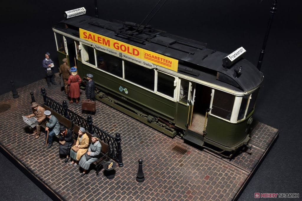 1/35 European Tramcar with Crew Passengers U146