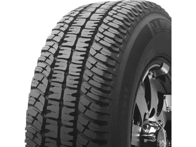 All-Terrain Tire P265/70R16 111S Y967