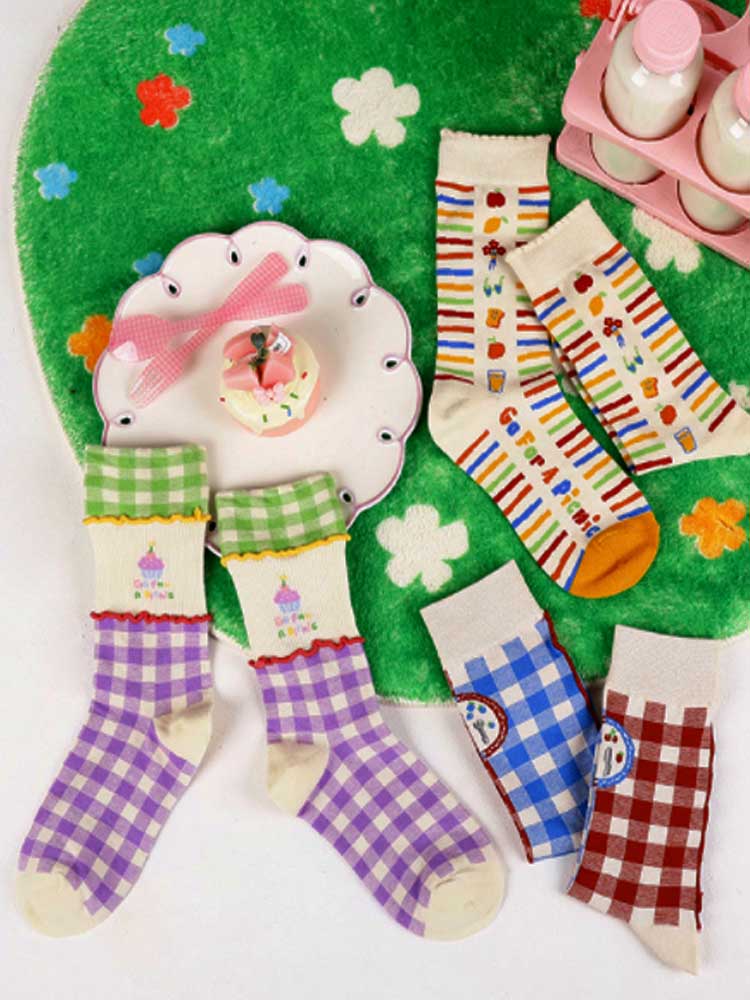 Cute College Style Socks R463