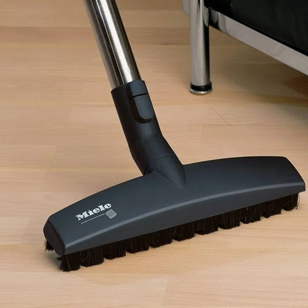 Mango Red Canister Vacuum A42177