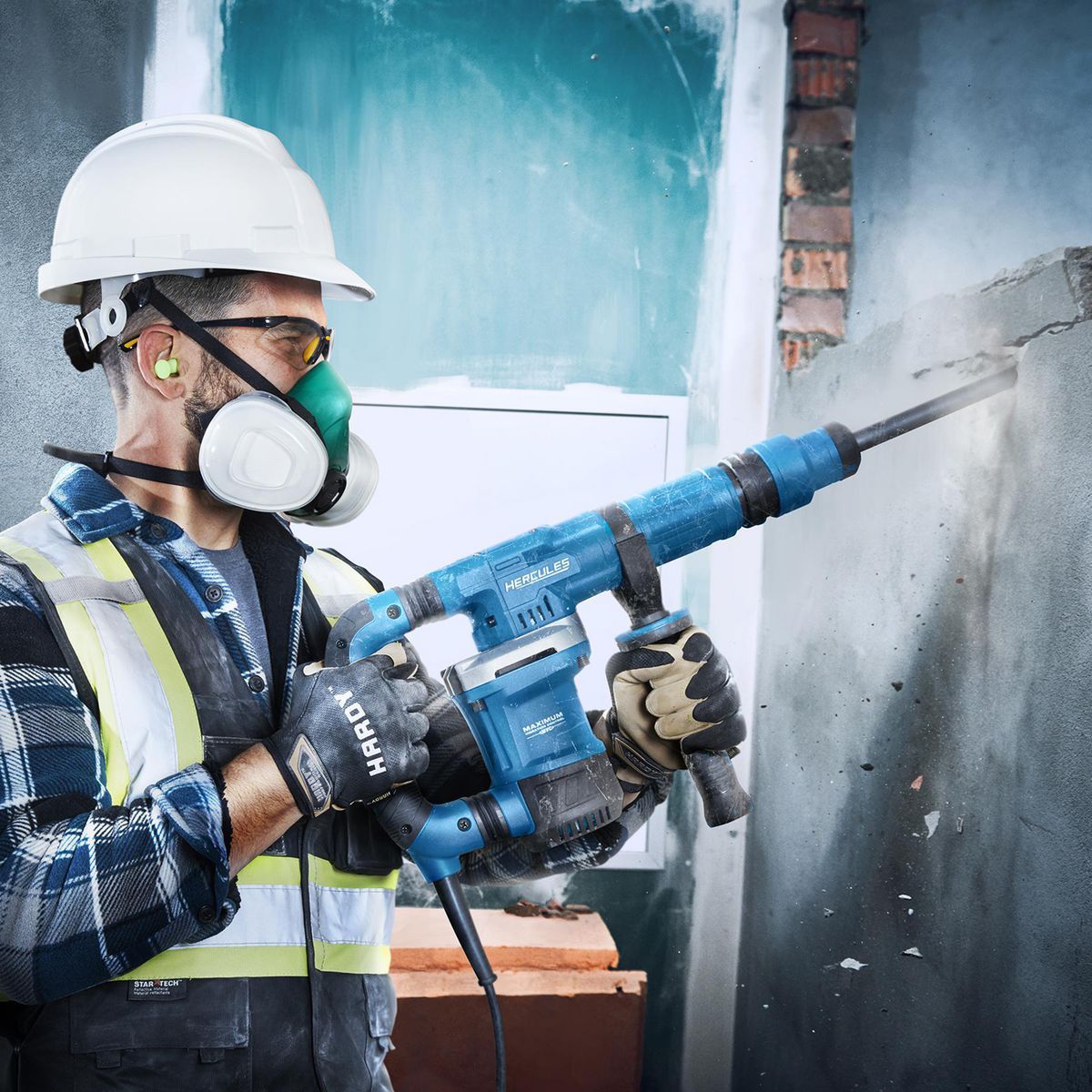 10 Amp 12 lb. SDS-MAX Demolition Hammer M656
