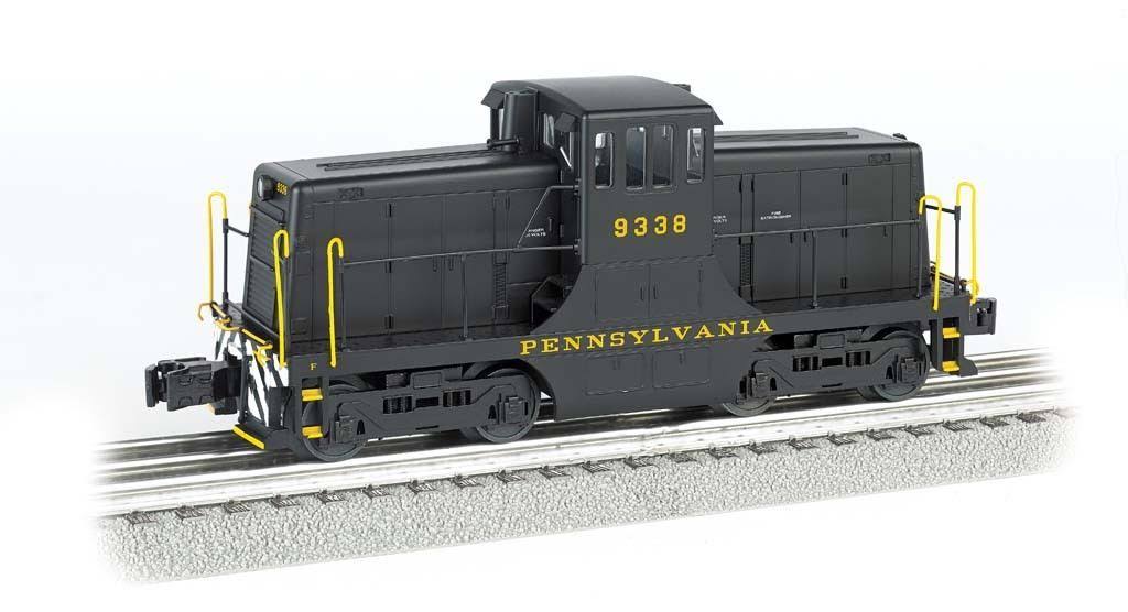 General Electric 44-ton Center-cab Switcher O Train N675241