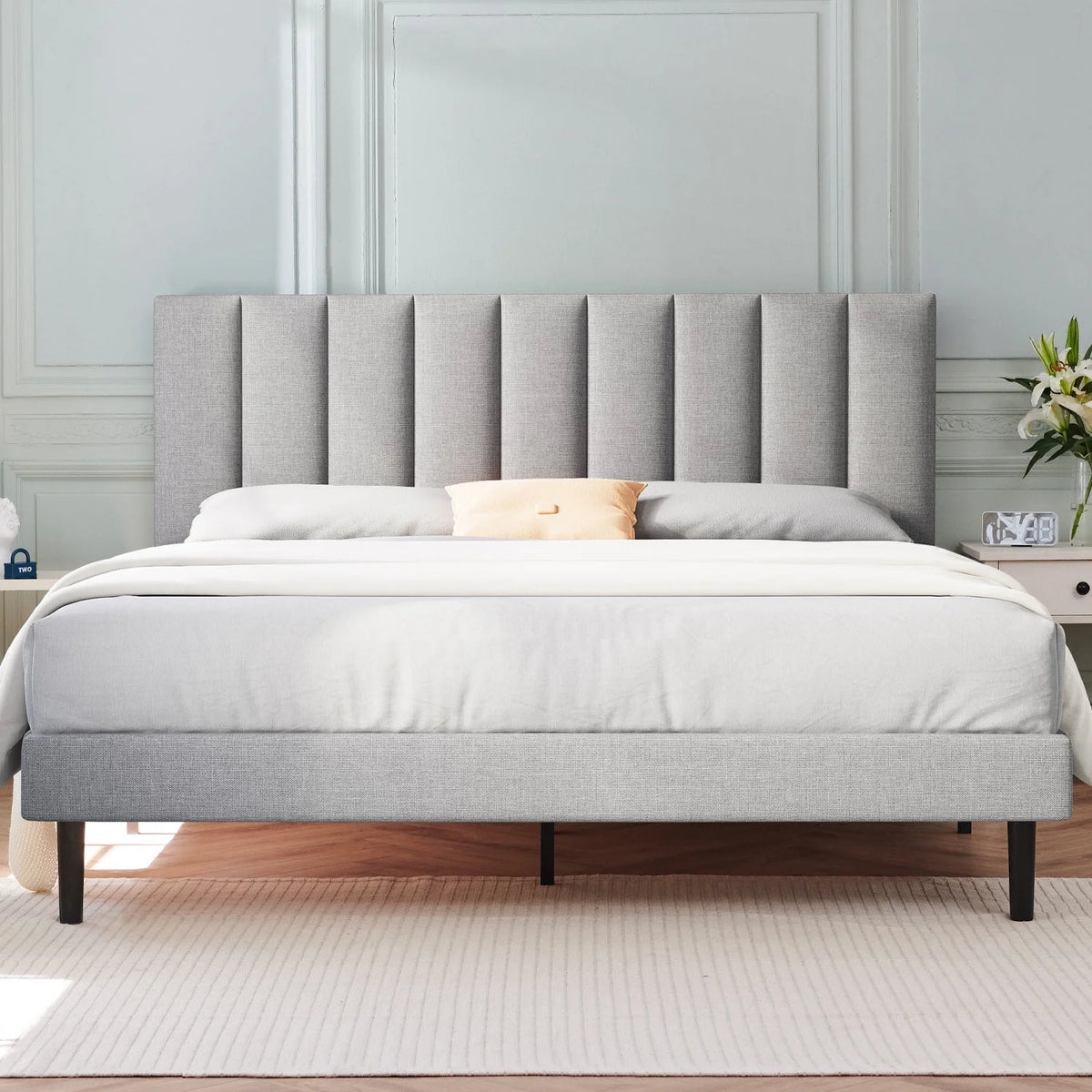 Queen Upholstered Platform Bed Frame Light Gray I60963