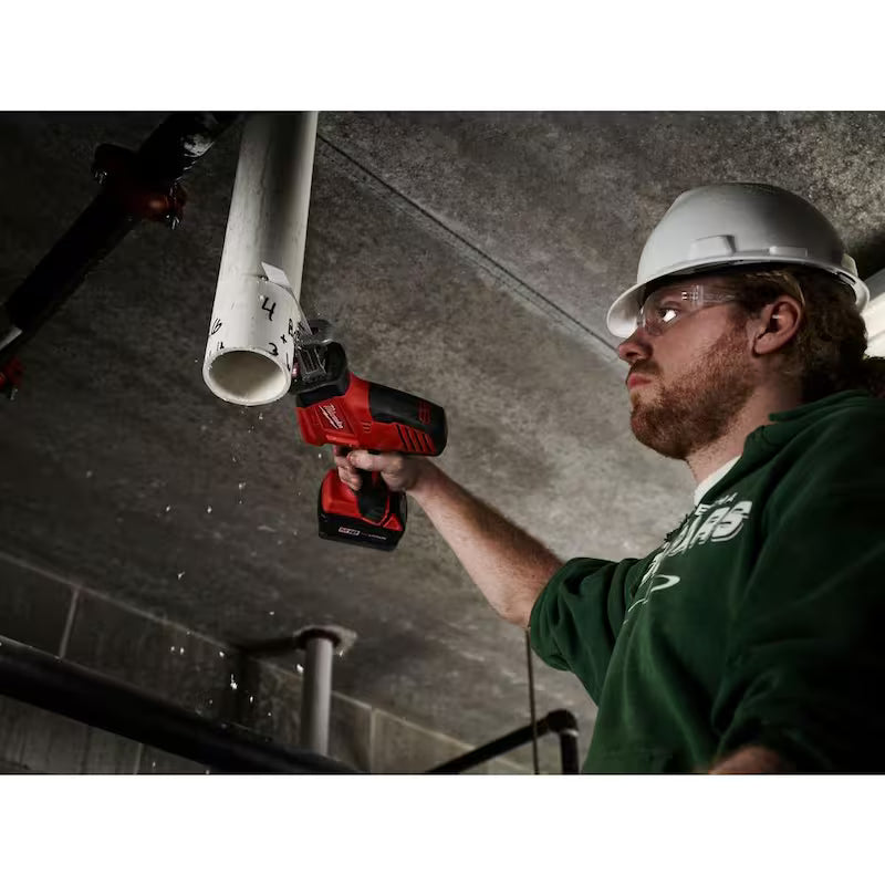 18V Cordless Reciprocating Saw with Metal Cutting Saw Blade L93443