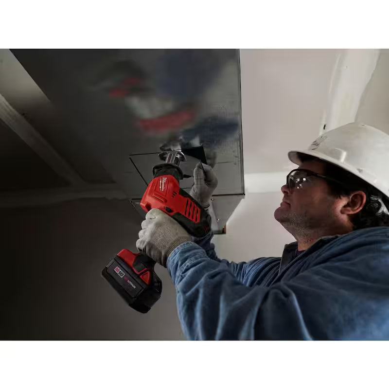 18V Cordless Reciprocating Saw with Metal Cutting Saw Blade L93443